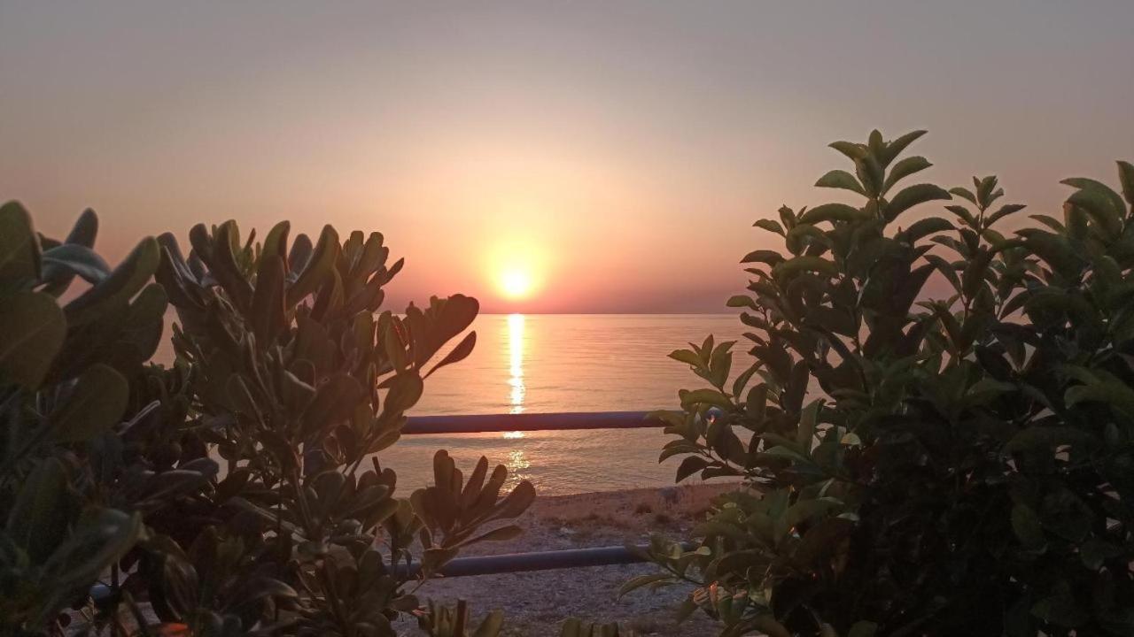 Aegean Blue Villa Platamonas Exterior photo
